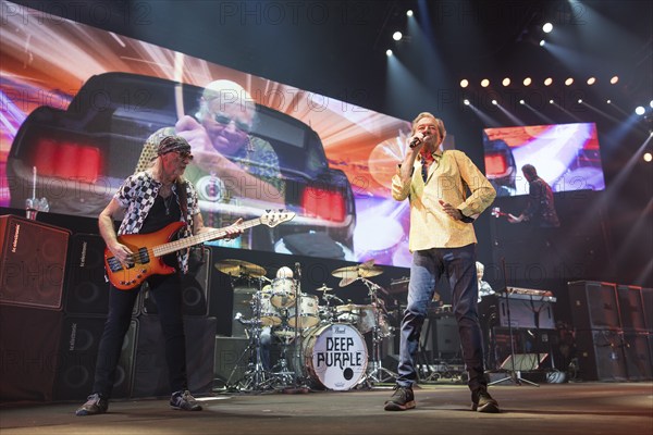Roger Glover (bassist) and Ian Gillan (singer) from Deep Purple live on 1 More Time Tour at the