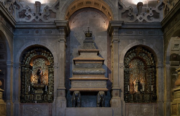 Interior view, tomb of Henry I, royal tomb, typically carried by elephants, monastery church Igreja