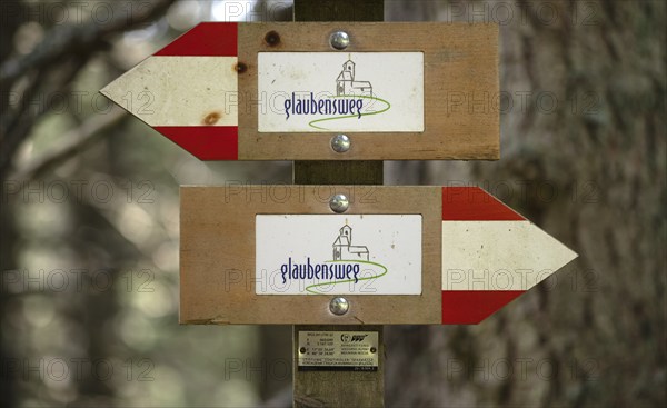 Signpost, sign, Church of St. Vigilio, St. Vigilius on the Yoke, Path of Faith, near Lana, South