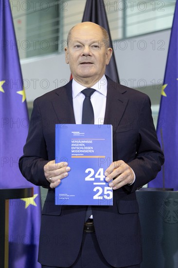 Olaf Scholz (Chancellor of the Federal Republic of Germany, SPD) at the acceptance of the 2024/2025