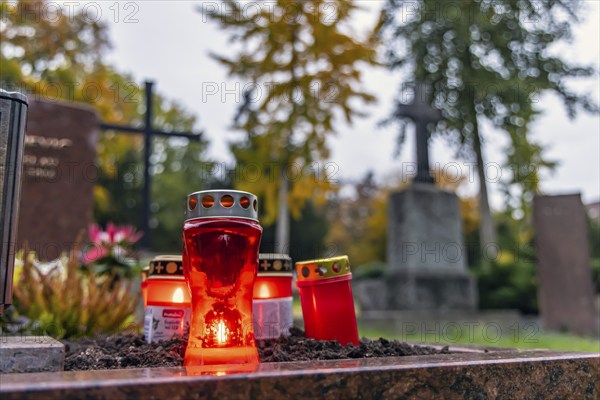All Saints' Day at the Prague Cemetery in Stuttgart. Catholics commemorate their deceased relatives