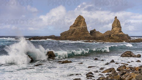 The north-west coast of La Gomera. The rock formation Baja de Los Roques, also known as Roques de