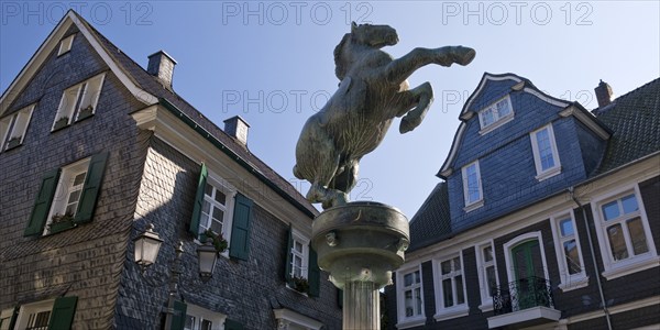 Horse fountain by Rudolf Christian Baisch in front of the town history centre, Mettmann, Bergisches