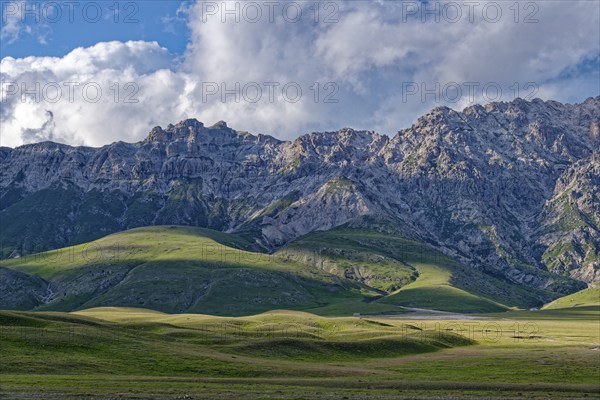 Mountain landscape around the Campo Imperatore high plateau in the Gran Sasso and Monti della Laga