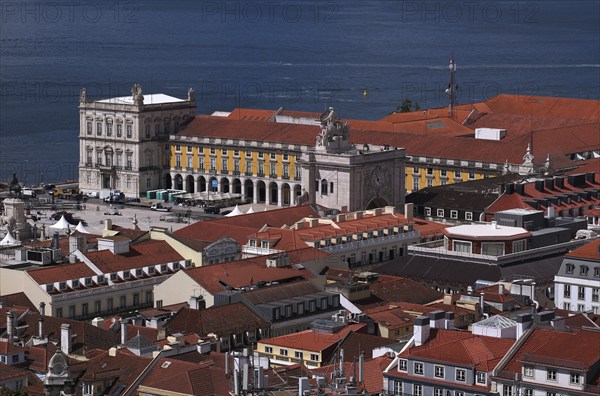 View from Castelo de São Jorge to historic city centre, Praça do Comércio, triumphal arch Arco da