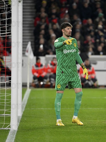 Goalkeeper Gregor Kobel Borussia Dortmund BVB (01) Gesture, gesture, DFB Cup, MHPArena, MHP Arena