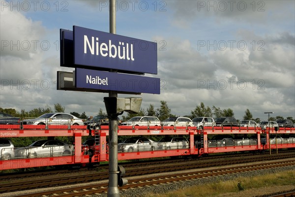Car train to Westerland on Sylt, car loading, Niebüll, North Frisia, Schleswig-Holstein, Germany,
