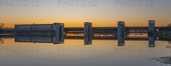 Sunset, Weser weir Intschede, Weser barrage Langwedel, Langwedel hydroelectric power plant power