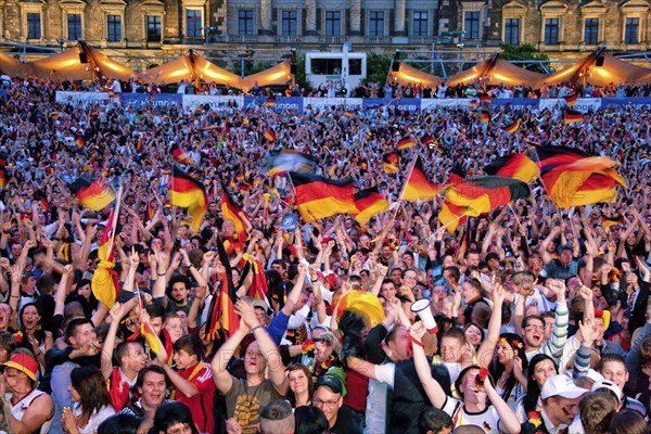 Public viewing on the banks of the Elbe in Dresden on the grounds of the Filmnächte am Elbufer,
