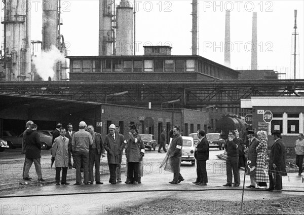 In the collective bargaining dispute of IG Chemie, Papier, Keramik, the union went on strike at the