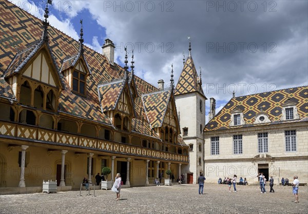 Courtyard of the Hôtel-Dieu, former hospital founded in 1443, Beaune, Côte-d'Or department,