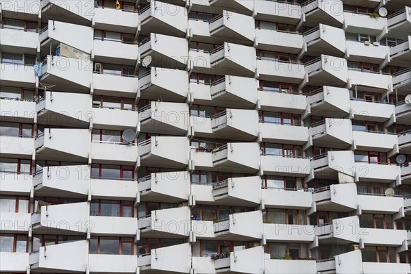 High-rise residential building with balconies and satellite dishes, Trabantenstadt Chorweiler in