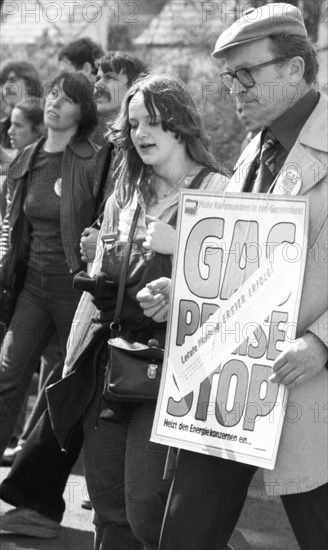 In the municipal election campaign, members and supporters of the German Communist Party (DKP)