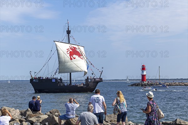 Hanseatic cog, Baltic Sea, pier light, Hanse Sail, Warnemünde, Rostock, Mecklenburg-Western