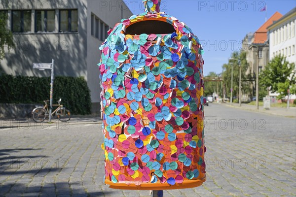 Bin entrance sticker, Stasi Memorial, Genslerstraße, Hohenschönhausen, Lichtenberg, Berlin,