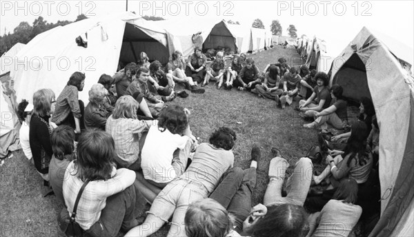 The camps of the DKP-affiliated children's and youth organisations Junge Pioniere and SDAJ at