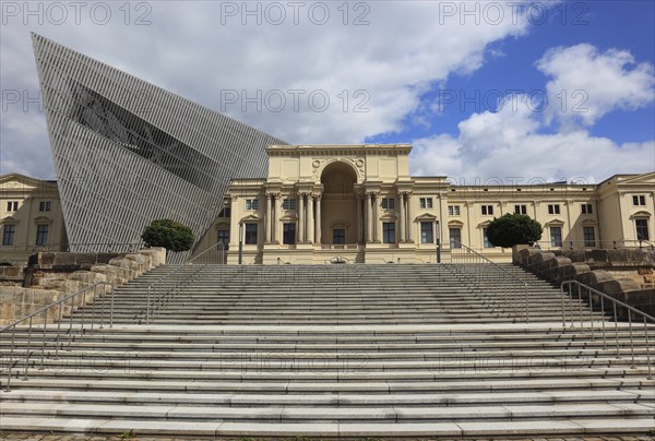 Military History Museum of the German Armed Forces, main arsenal building with wedge, architect