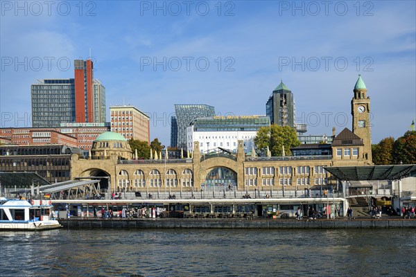 St. Pauli Landing Bridges on the River Elbe, Hamburg, Land Hamburg, Germany, Europe