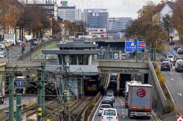 Motorway A40, Ruhrschnellweg, in Essen, route through the city centre, is affected by a possible