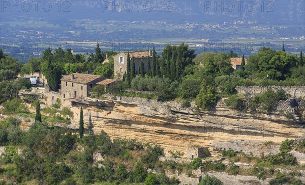View of the Luberon Regional nature park Park from Gordes, Provence, France, Europe