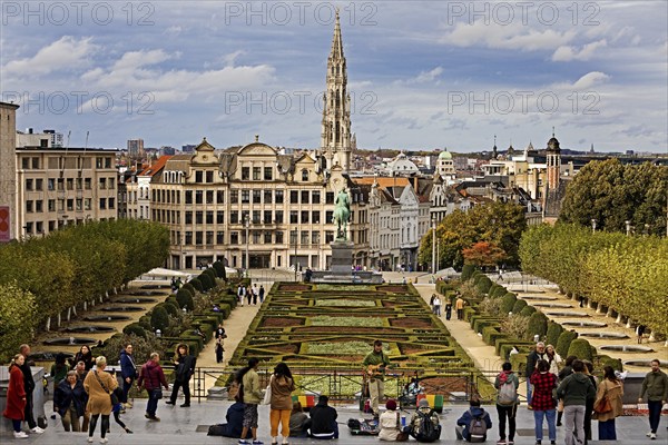 Mont des Arts, a popular and lively historic square with a view of the King Albert Monument and the