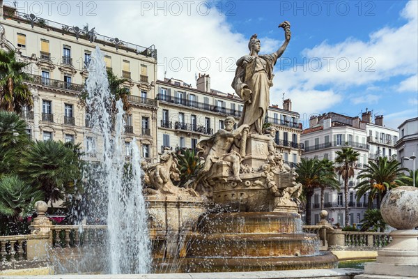 Fontaine de la Federation, Place de la Liberte, Toulon, France, Europe