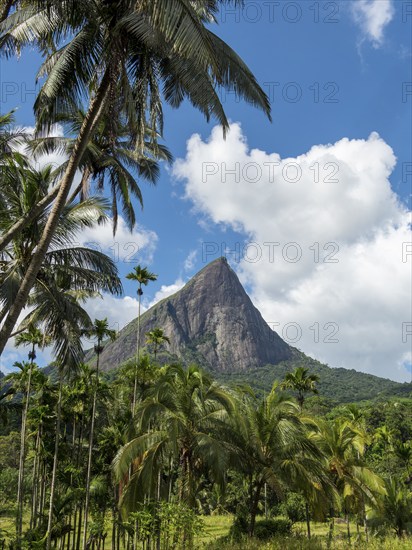 Knuckles mountain range with Lakegala mountain and rocks, Meemure, Sri Lanka, Asia