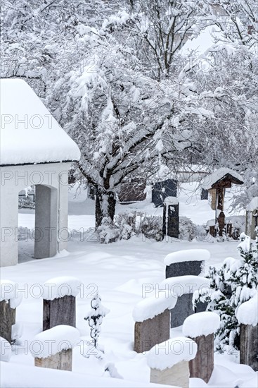 Cemetery at St Martin's parish church, late Middle Ages, snowed in, fresh snow, heavy snowfall,