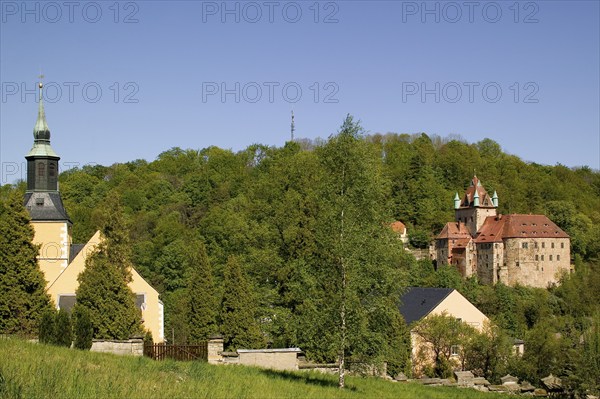 Kuckuckstein Castle in Liebstadt is picturesquely situated on a rocky outcrop (380 metres above sea