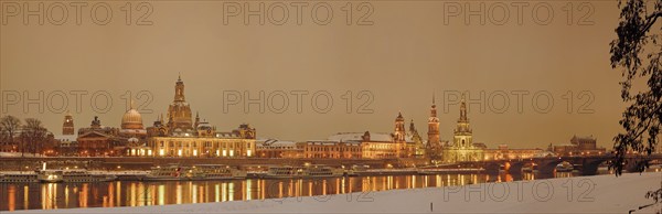 Dresden silhouette in winter