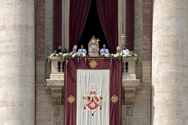 St. Peter's Basilica with Pope Benedict XVI for the Easter blessing Urbi et Orbi, balcony of the
