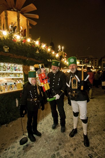 Striezelmarkt, which has been organised since 1434, is the oldest Christmas market in Germany and