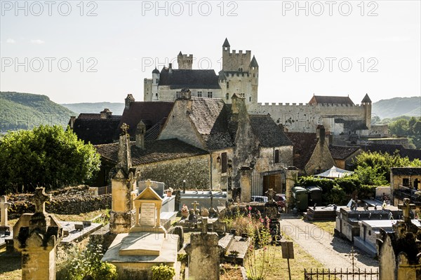 Medieval village and castle, château de Beynac, Beynac-et-Cazenac, Dordogne, Périgord, Département