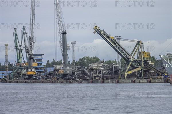Loading cranes, coal loading, Swine River, Swinoujscie harbour, West Pomeranian Voivodeship,