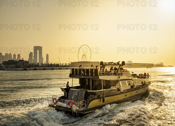 Skyscrapers, motor yachts and beach, Jumeirah Beach Residences, Dubai, United Arab Emirates, Middle