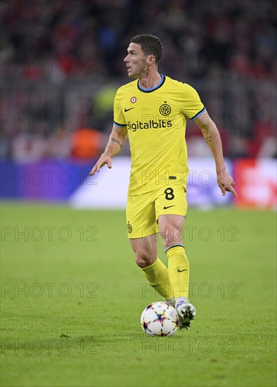 Robin Gosens Inter Milan Milano (08) on the ball, Allianz Arena, Munich, Bavaria, Germany, Europe