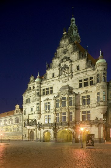 Dresden Residential Palace, Georgentor
