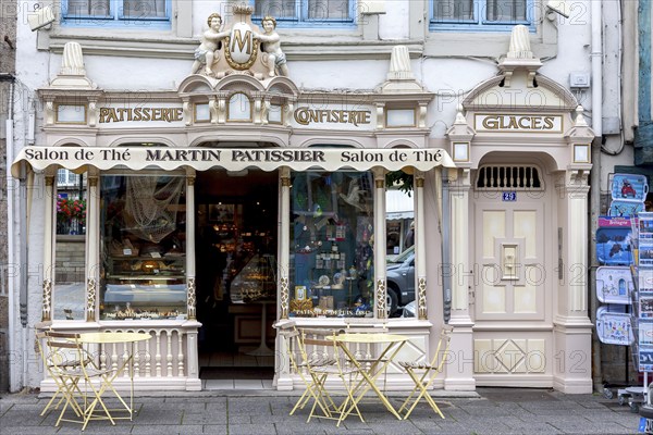 Place des Otages, shop window of an old patisserie confectionery, Morlaix Montroulez, Finistere