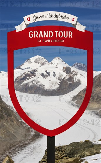Sign for photos on the Aletsch Glacier, tourism, photo, selfie, mountains, travel, Eggishorn,
