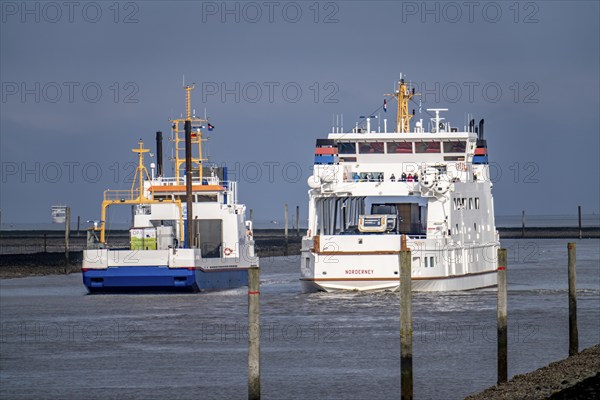 Ferry from Norddeich to the island of Norderney, for vehicles and passengers, Frisia IV, in the