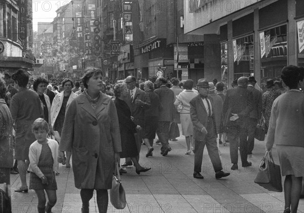 DEU, Germany, Dortmund: Personalities from politics, economy and culture from the years 1965-71,