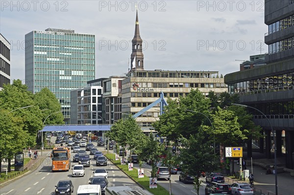 Europe, Germany, Hamburg, Altstadt, Willy-Brandt-Str., View to the shipping company Hamburg Süd and
