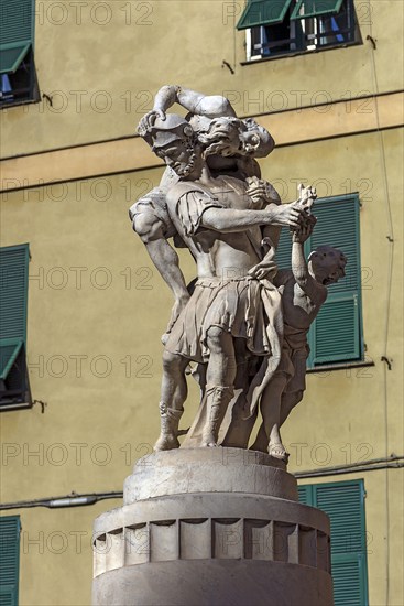 Aeneas with Anchises and Ascanio, 1726, statue by Francesco Baratta (1600-1666), Piazza Bandiera,
