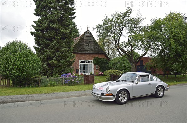 Europe, Germany, Lower Saxony, Lower Elbe Classics, classic car tour, Porsche 911, model year 1976,