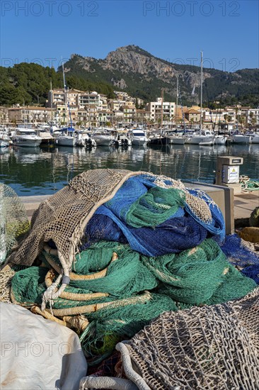 Coastal town of Port de Sóller in the north-west of the island, near Alconàsser, Serra de