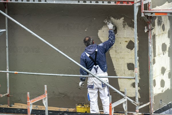 Building site, thermal insulation, external insulation, facade insulation, insulated facade of a