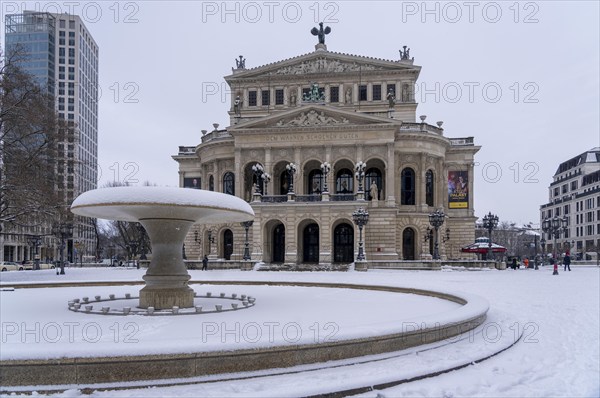 Winter in the city, Alte Oper, Opera House, Lucas Fountain, Frankfurt am Main, Hesse, Germany,