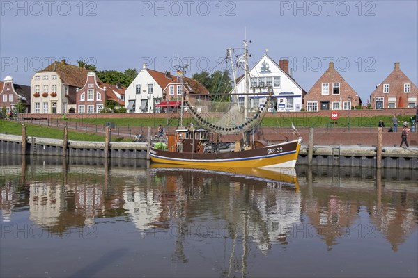 Historic gabled houses at the harbour, Greetsiel, Krummhörn, East Frisia, Lower Saxony, Germany,