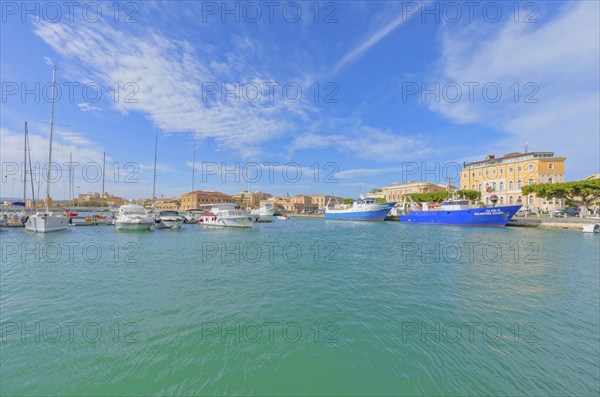 Seafront, Ortygia, Syracuse, Sicily, Italy, Europe