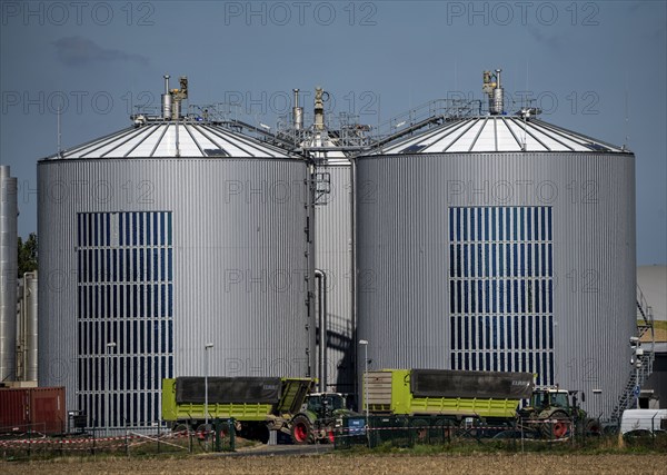 RWE biogas plant Bergheim-Paffendorf, where crops from regional agriculture, whole plant, grass and